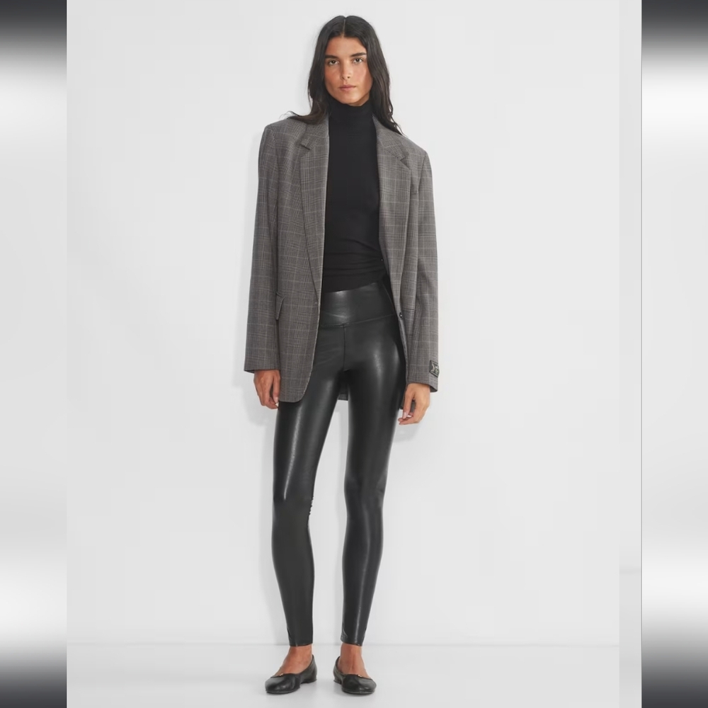 Aritzia - Wilfred Free - Daria Leather Leggings - Size Medium - Black